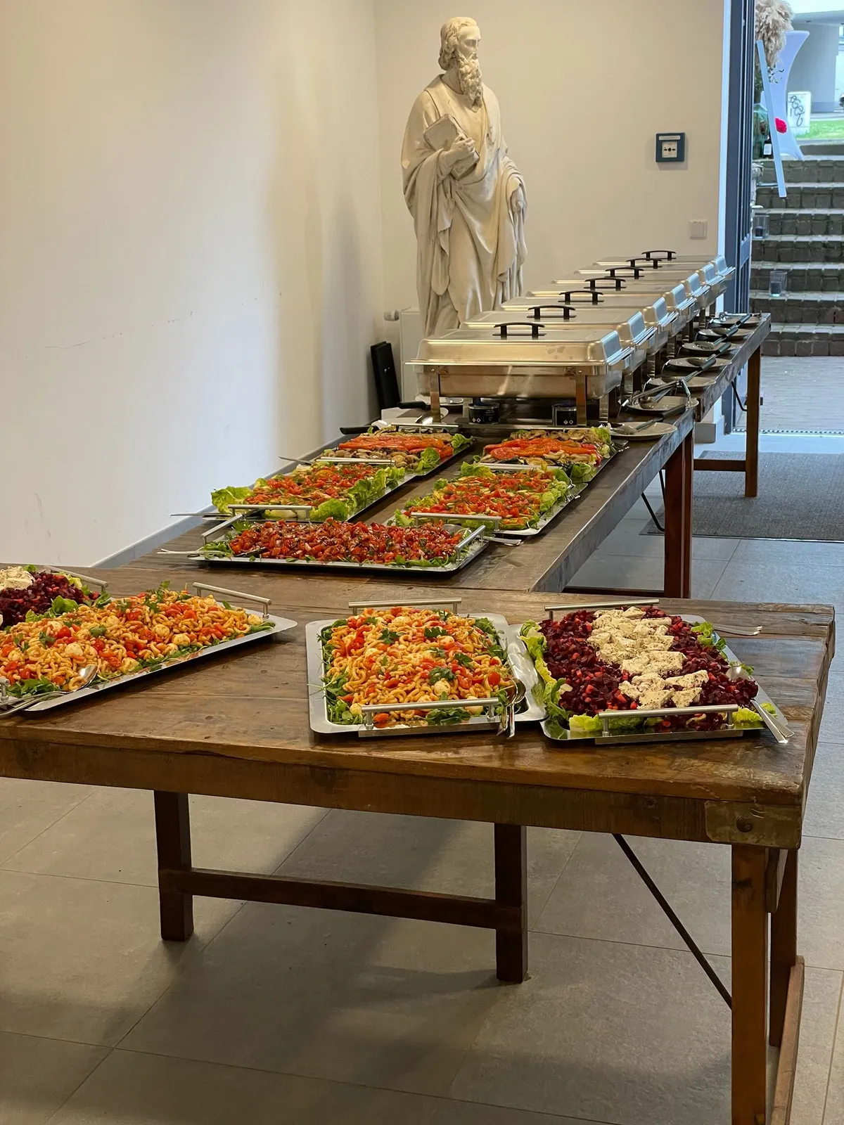 Großes Cateringbuffet für Gäste in Nordrhein-Westfalen